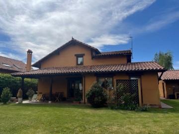 Casa o chalet 4 Habitaciones en Villarrodrigo de las Regueras