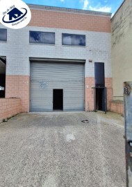 Industrial building / warehouse in Castellar del Vallès Centre