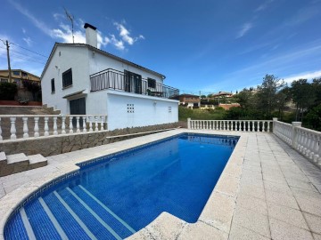 House 4 Bedrooms in Daltmar