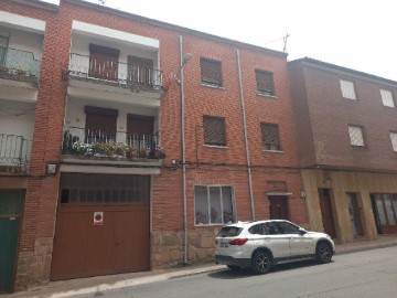 Edificio en Albelda de Iregua