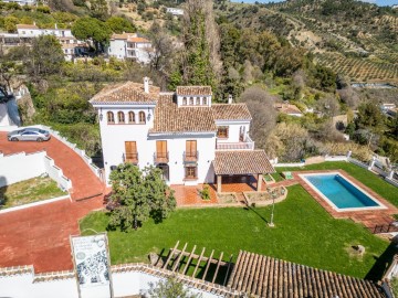 House 9 Bedrooms in Casarabonela