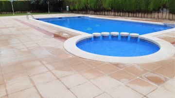 Apartment 3 Bedrooms in Residencial
