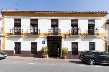 Building in Salobreña Centro