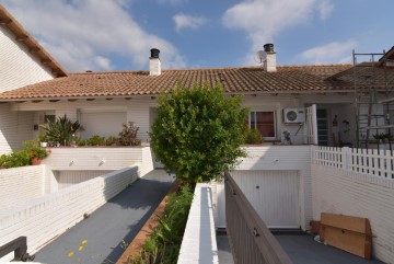House 4 Bedrooms in La Vall