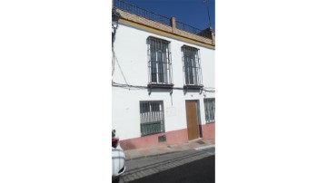 House 3 Bedrooms in Tomares Centro