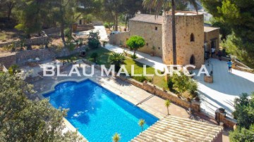 Country homes 4 Bedrooms in Portocolom