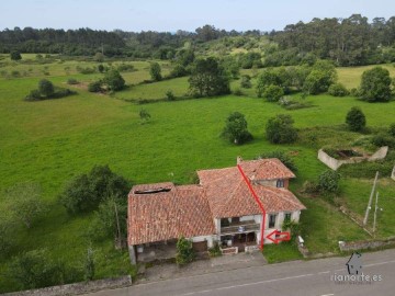 House 4 Bedrooms in Collera