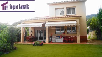 Casa o chalet 5 Habitaciones en Serrat de l'Ocata