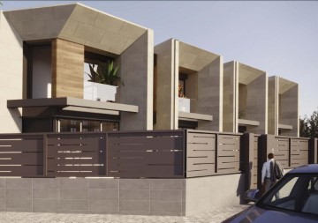 House 3 Bedrooms in Gata Residencial