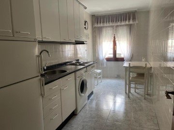 Apartment 3 Bedrooms in Pomar