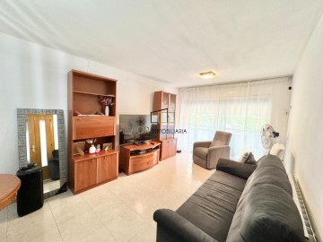 Apartment 4 Bedrooms in Sant Julià