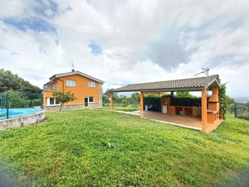 House 6 Bedrooms in Sant Quirze