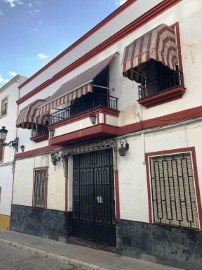 Edificio en Aguilar de la Frontera