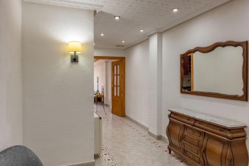 Apartment 4 Bedrooms in Estación de Guadix