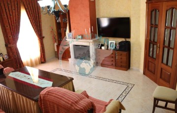 Casa o chalet 5 Habitaciones en Benamejí