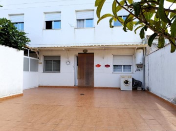 Apartment 3 Bedrooms in Mancha Real