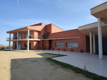 Maison 5 Chambres à Les Borges Blanques