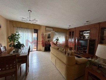 House 4 Bedrooms in Los Robles