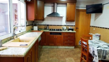 House 4 Bedrooms in Cañada