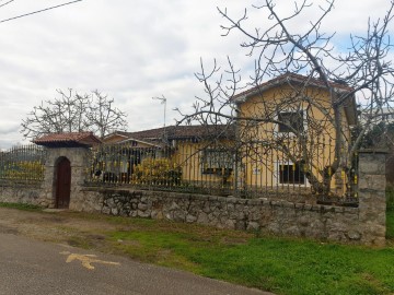 Casa o chalet 4 Habitaciones en El Callejo - La Pesquera - La Arenosa