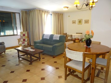 House 3 Bedrooms in Av Ribera Baixa