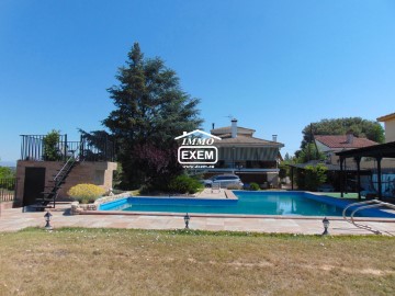 House 4 Bedrooms in Alcoletge