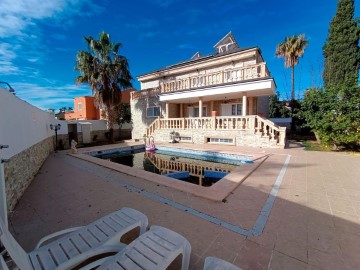 Casa o chalet 6 Habitaciones en El Paraiso-Los Almendros