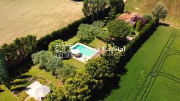 House 5 Bedrooms in Parlavà