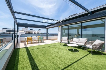 Penthouse 4 Quartos em Roses - Castellbell