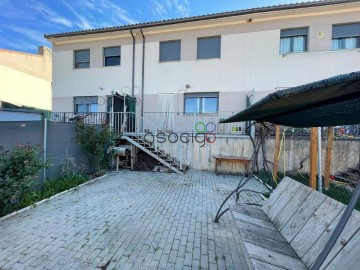 House 3 Bedrooms in Torija