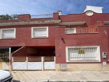 Casa o chalet 4 Habitaciones en La Puebla del Río