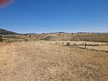 Terrenos en Oliva de Mérida