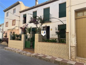 House 6 Bedrooms in Marchena