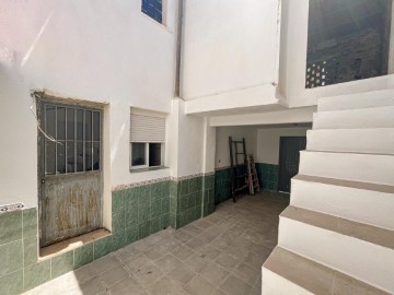 House 3 Bedrooms in Peligros