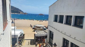 Apartment 3 Bedrooms in Tossa de Mar