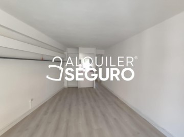 Apartment 3 Bedrooms in Villalba Alta