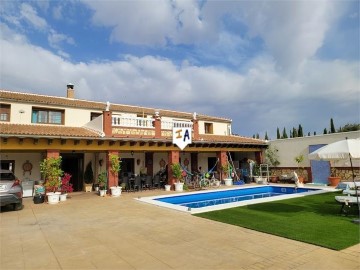 Maison 5 Chambres à Fuente de Piedra