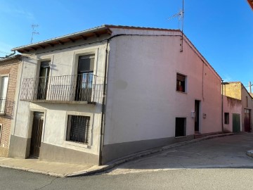 House 3 Bedrooms in Castronuño