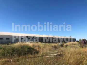 Bâtiment industriel / entrepôt à Urbanización Mirador de Villiquera