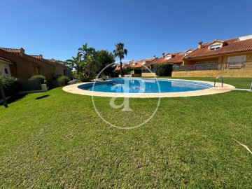 House 5 Bedrooms in Torre en Conill-Cumbres de San Antonio