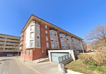 Apartment 4 Bedrooms in Castellar del Vallès Centre