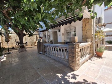 Casa o chalet 5 Habitaciones en Olesa de Montserrat