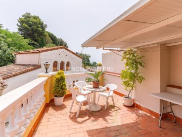 House 5 Bedrooms in Arenys de Mar Centre