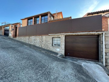 House 4 Bedrooms in Oropesa