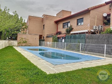 Casa o chalet 4 Habitaciones en Casarrubios del Monte