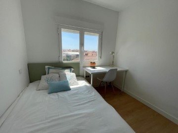 Apartment 4 Bedrooms in Segovia Centro