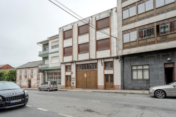 Edificio en Cerceda (San Martín)