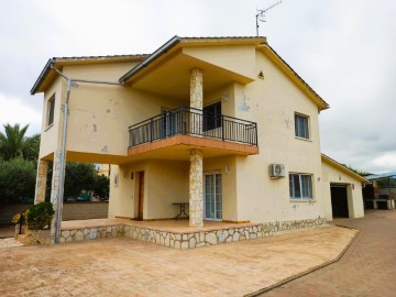 Casa o chalet 4 Habitaciones en Llinars del Vallès