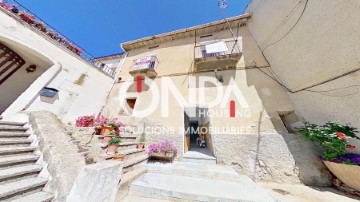House 3 Bedrooms in Conques