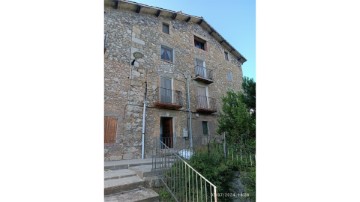 Apartment 3 Bedrooms in Sant Corneli